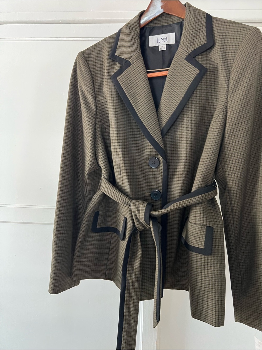Le Suit Olive Plaid Belted Blazer with Black Trim